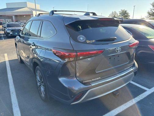 2021 Toyota Highlander Platinum