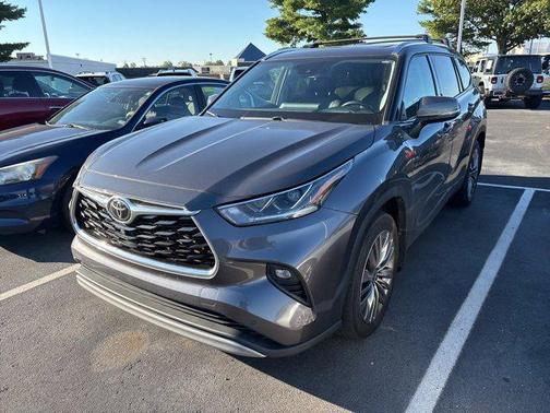 2021 Toyota Highlander Platinum