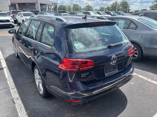 Platinum Gray Metallic 2017 Volkswagen Golf SportWagen TSI SEL
