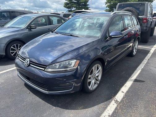 Platinum Gray Metallic 2017 Volkswagen Golf SportWagen TSI SEL