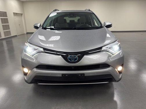 2017 Toyota RAV4 Hybrid SE