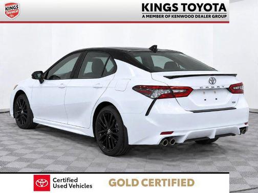 Wind Chill Pearl/Midnight Black Metallic 2024 Toyota Camry XSE