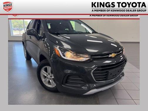 Nightfall Gray Metallic 2019 Chevrolet Trax LT