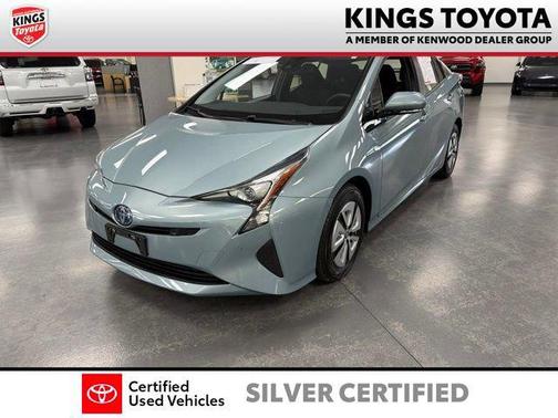 Pearl 2018 Toyota Prius Two