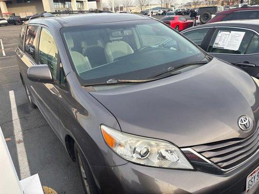 2015 Toyota Sienna LE