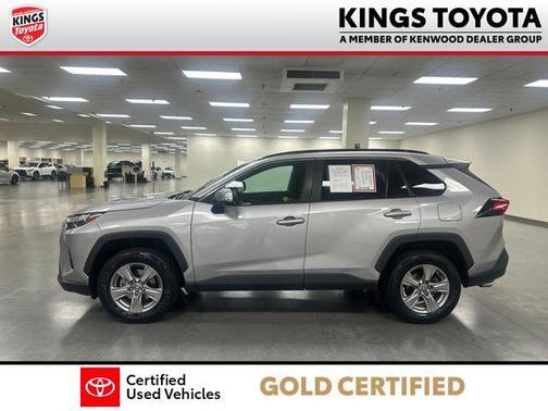 Silver Sky Metallic 2022 Toyota RAV4 XLE
