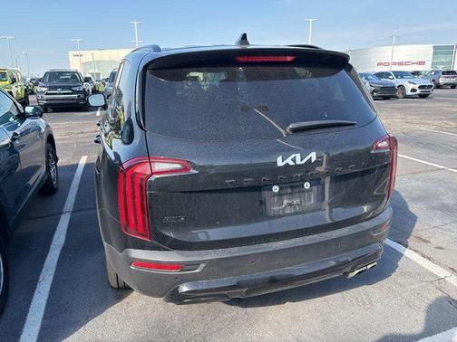 Ebony Black 2022 Kia Telluride SX