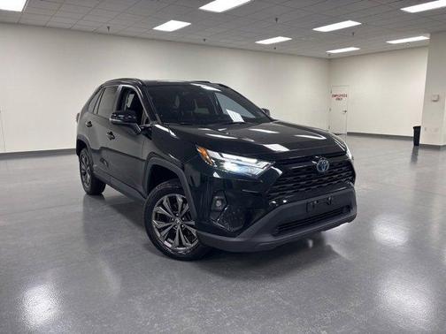 2022 Toyota RAV4 Hybrid XLE Premium