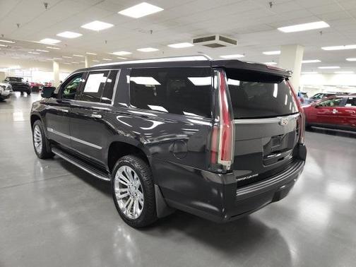 2019 Cadillac Escalade ESV Luxury