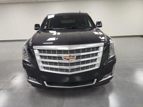 2019 Cadillac Escalade ESV Luxury