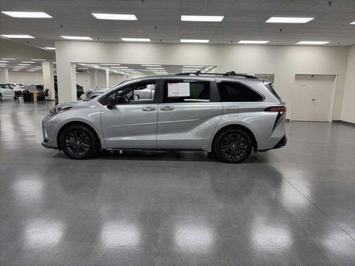 2024 Toyota Sienna XSE 7 Passenger