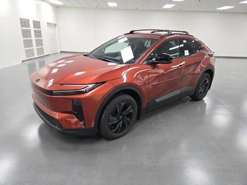 Tandoori 2026 Toyota C-HR SE