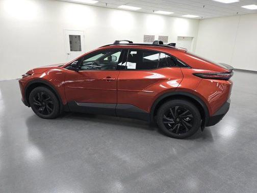 Tandoori 2026 Toyota C-HR SE