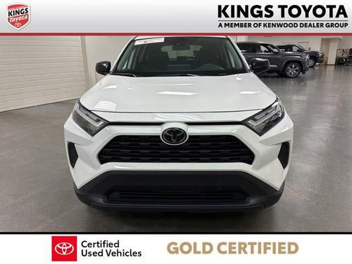 Ice Cap 2024 Toyota RAV4 LE