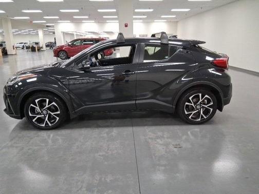 2021 Toyota C-HR XLE