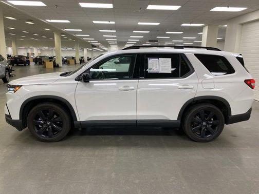 2025 Honda Pilot Black Edition