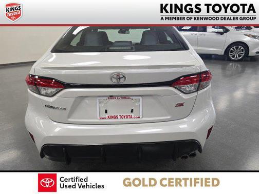 Pearl 2025 Toyota Corolla SE