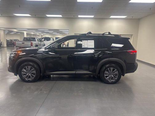 2023 Nissan Pathfinder SV 4WD