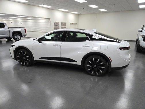 2026 Toyota Crown Platinum