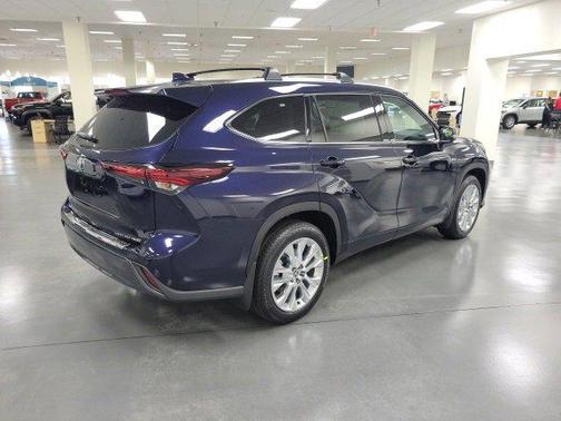 2026 Toyota Highlander Limited