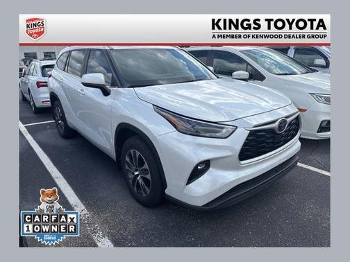 Wind Chill Pearl 2023 Toyota Highlander XLE