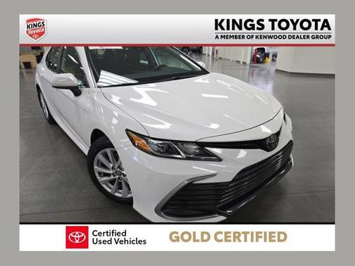 Ice 2023 Toyota Camry LE