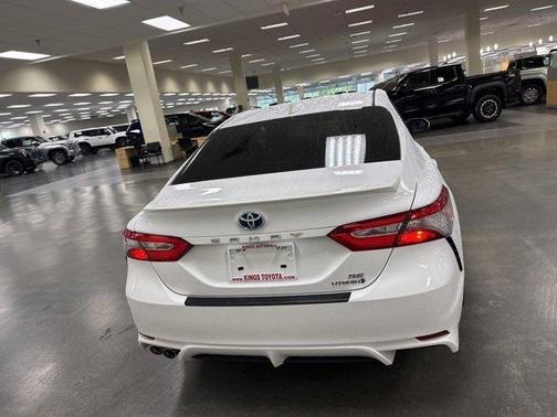 2019 Toyota Camry Hybrid SE