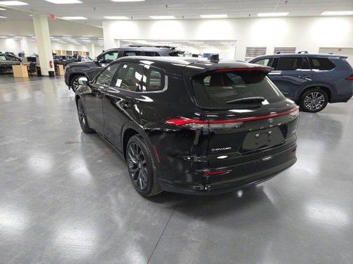 2025 Toyota Crown Signia Limited