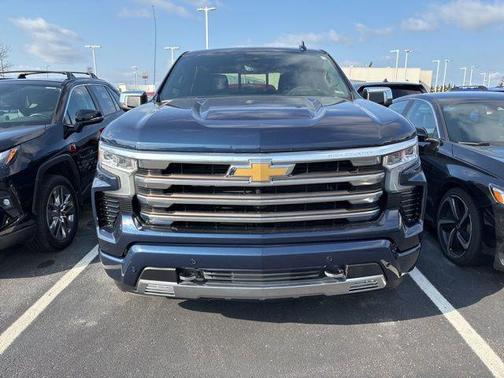 2022 Chevrolet Silverado 1500 High Country