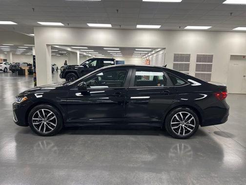 2025 Volkswagen Jetta 1.5T SE