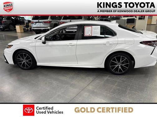 Ice 2024 Toyota Camry SE