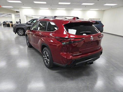 2026 Toyota Highlander XLE