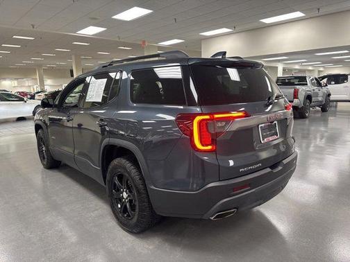 2020 GMC Acadia AWD AT4