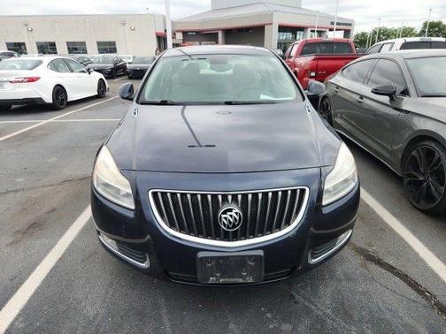 2013 Buick Regal Premium 1