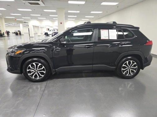 2024 Toyota Corolla Cross Hybrid SE
