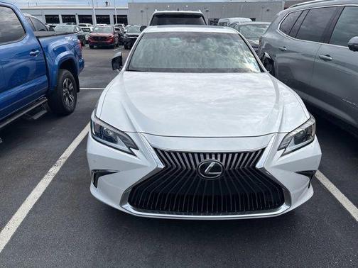 White Pearl 2021 Lexus ES 250 Base