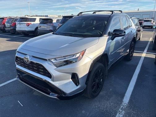 2025 Toyota RAV4 Hybrid SE
