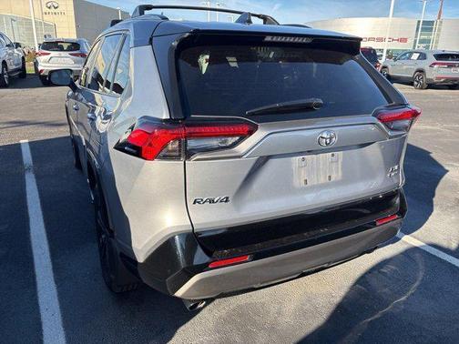2025 Toyota RAV4 Hybrid SE