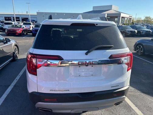2023 GMC Acadia AWD SLT