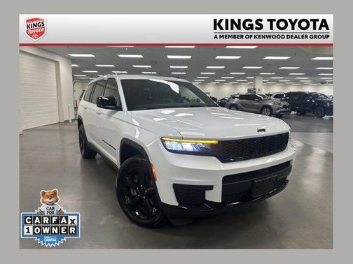 Bright White Clearcoat 2023 Jeep Grand Cherokee L Altitude