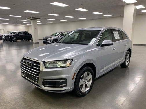 2019 Audi Q7 45 Premium Plus