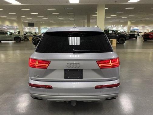 2019 Audi Q7 45 Premium Plus