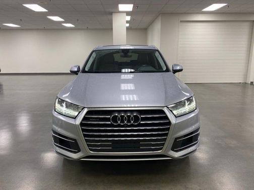 2019 Audi Q7 45 Premium Plus