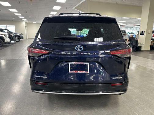 Blueprint 2025 Toyota Sienna Platinum