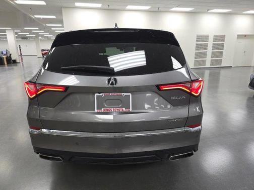 Liquid Carbon Metallic 2023 Acura MDX Advance Package