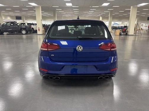 2019 Volkswagen Golf R 2.0T w/DCC & Navigation