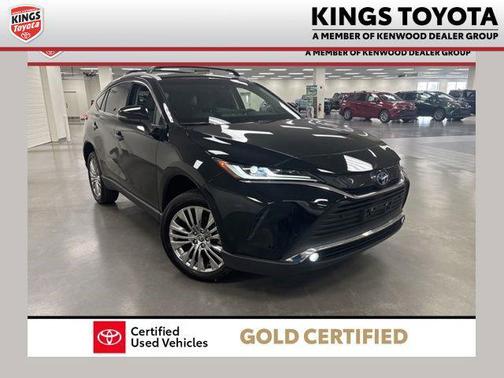 Black 2024 Toyota Venza XLE