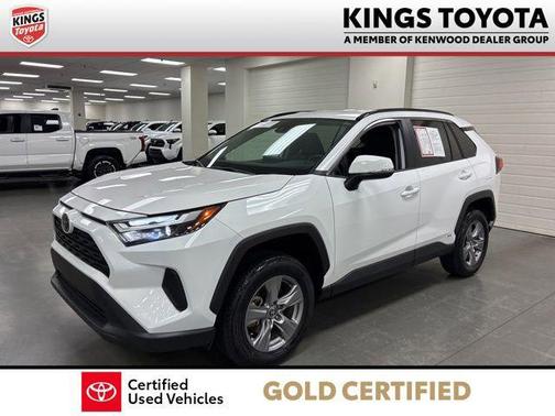 Ice Cap 2025 Toyota RAV4 Hybrid XLE