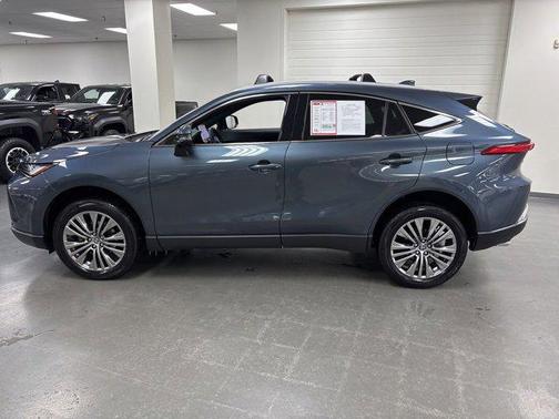 2024 Toyota Venza XLE