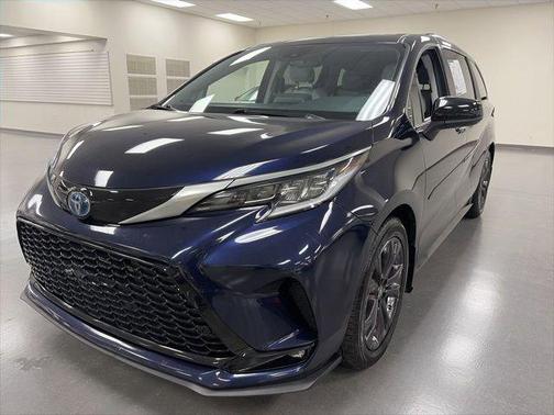 2024 Toyota Sienna XSE 7 Passenger